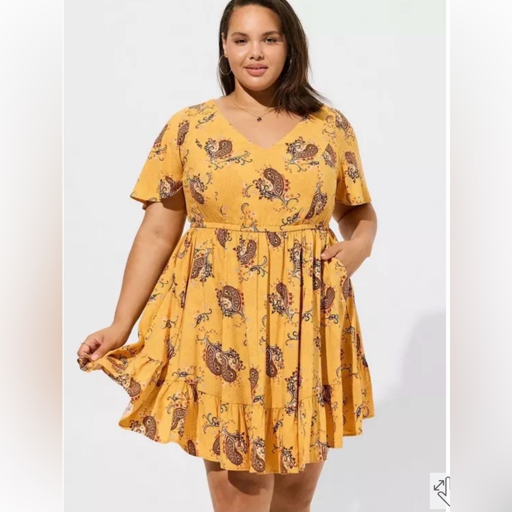 Torrid Yellow Paisley Mini Dress Womens Size 0 L/12